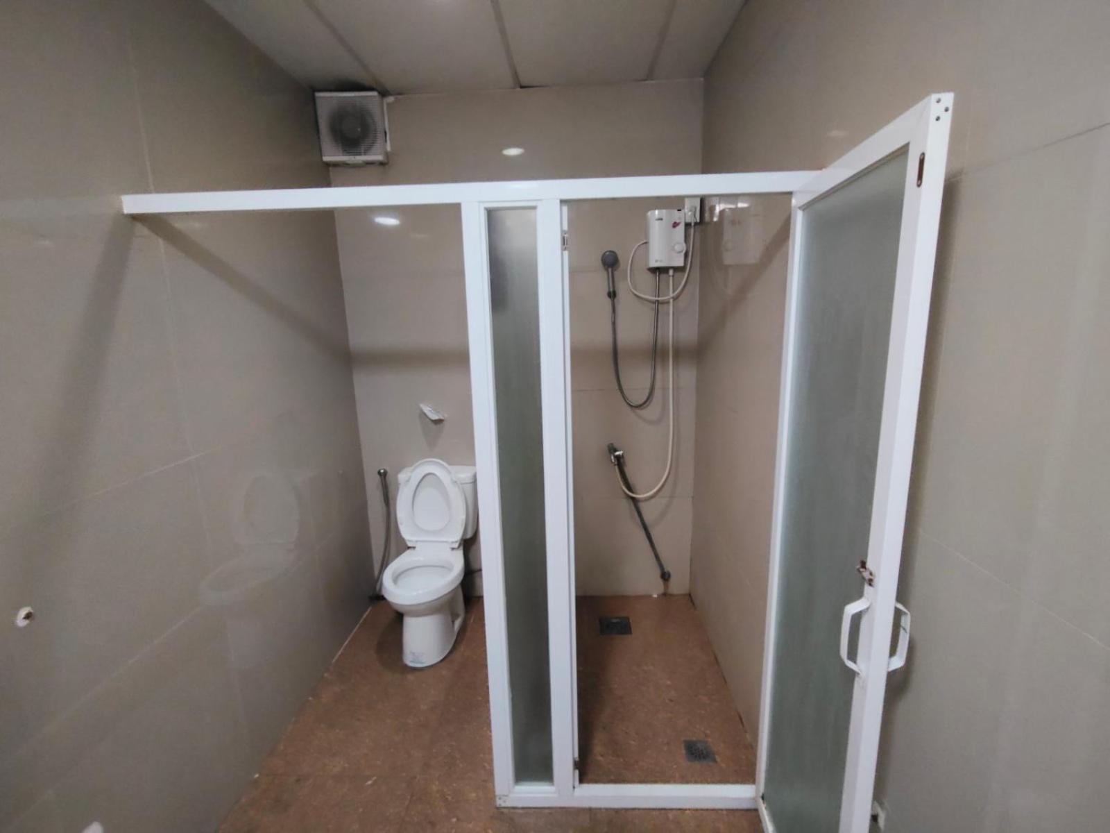 La Belladoza Near Airport Hotell Paranaque City Eksteriør bilde