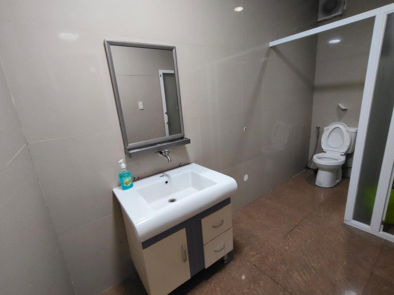 La Belladoza Near Airport Hotell Paranaque City Eksteriør bilde