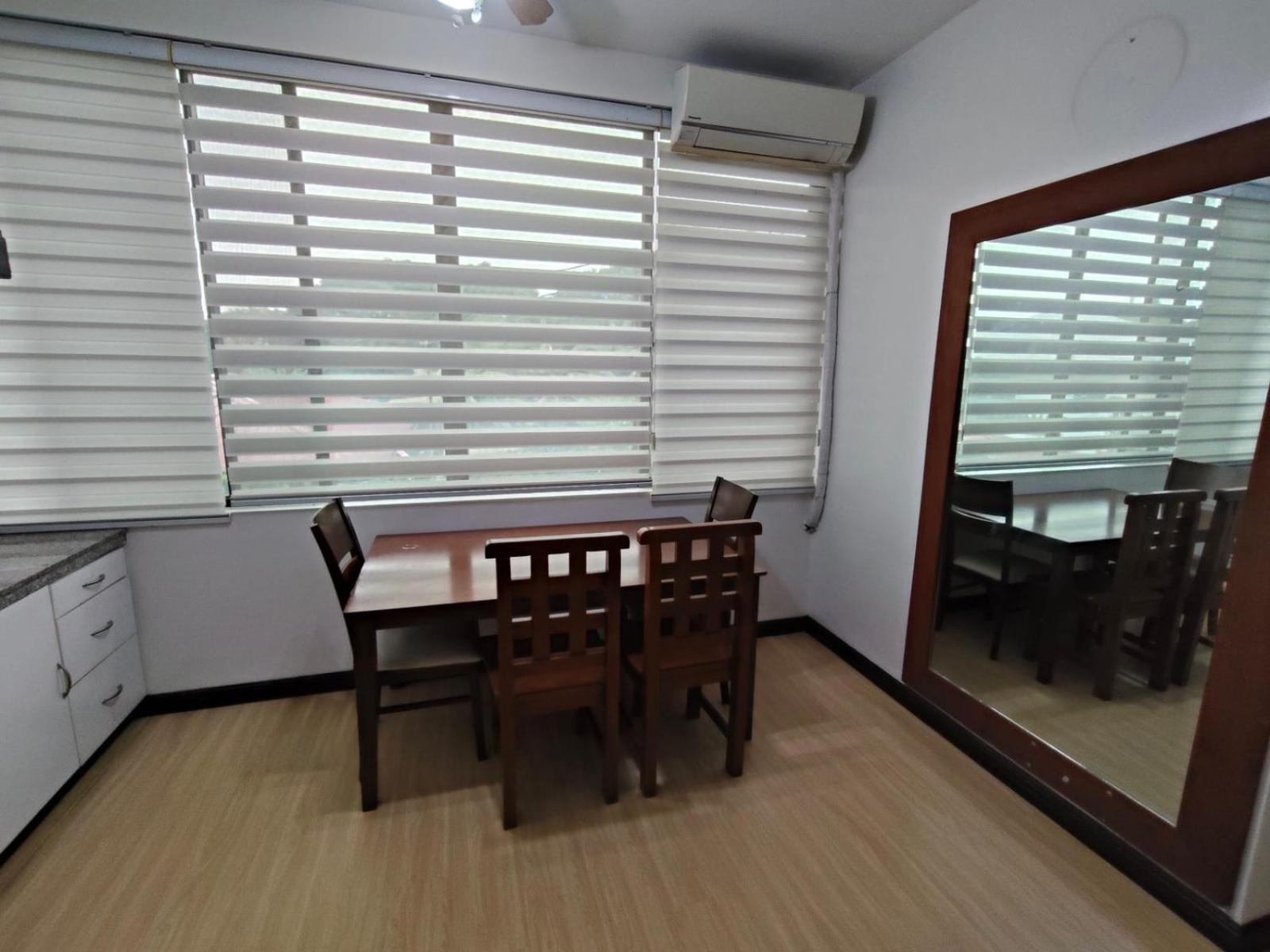 La Belladoza Near Airport Hotell Paranaque City Eksteriør bilde